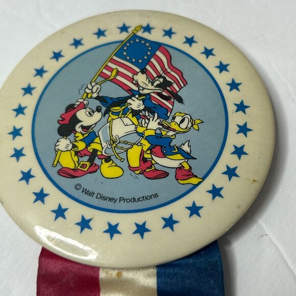 Vintage Disneyland Donald Duck Mickey Mouse Patriotic Buttons Set Metal Pinbacks - Picture 6 of 7